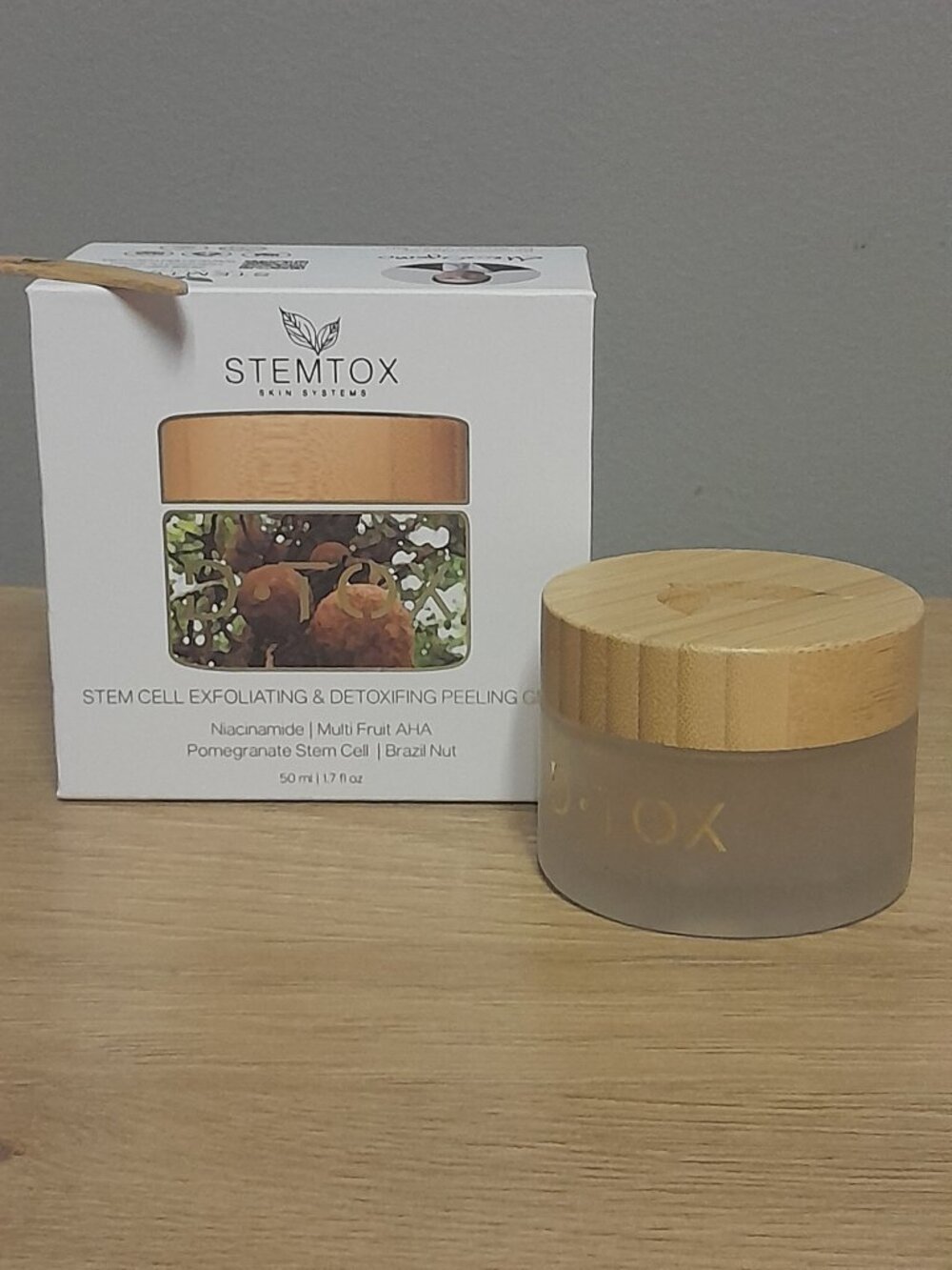 STEMTOX D*TOX STEM CELL EXFOLIATING & DETOXIFYING PEELING GEL-1.7fl oz/50 ml-NEW